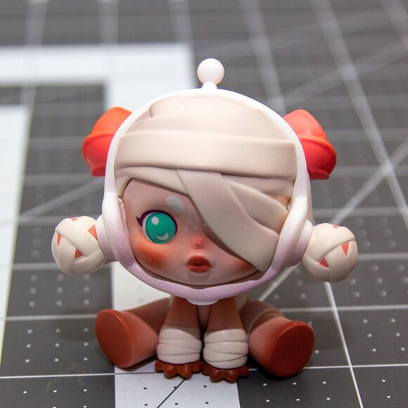 Popmart Skullpanda Ancient Castle Series: The Baby Zombie - Picture 2 of 6